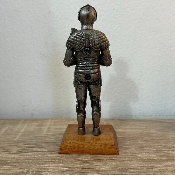 King‎ Henry VIII Foot Combat Armour C.1520 Pewter Detailed Figurine Articulated - Picture 3 of 13